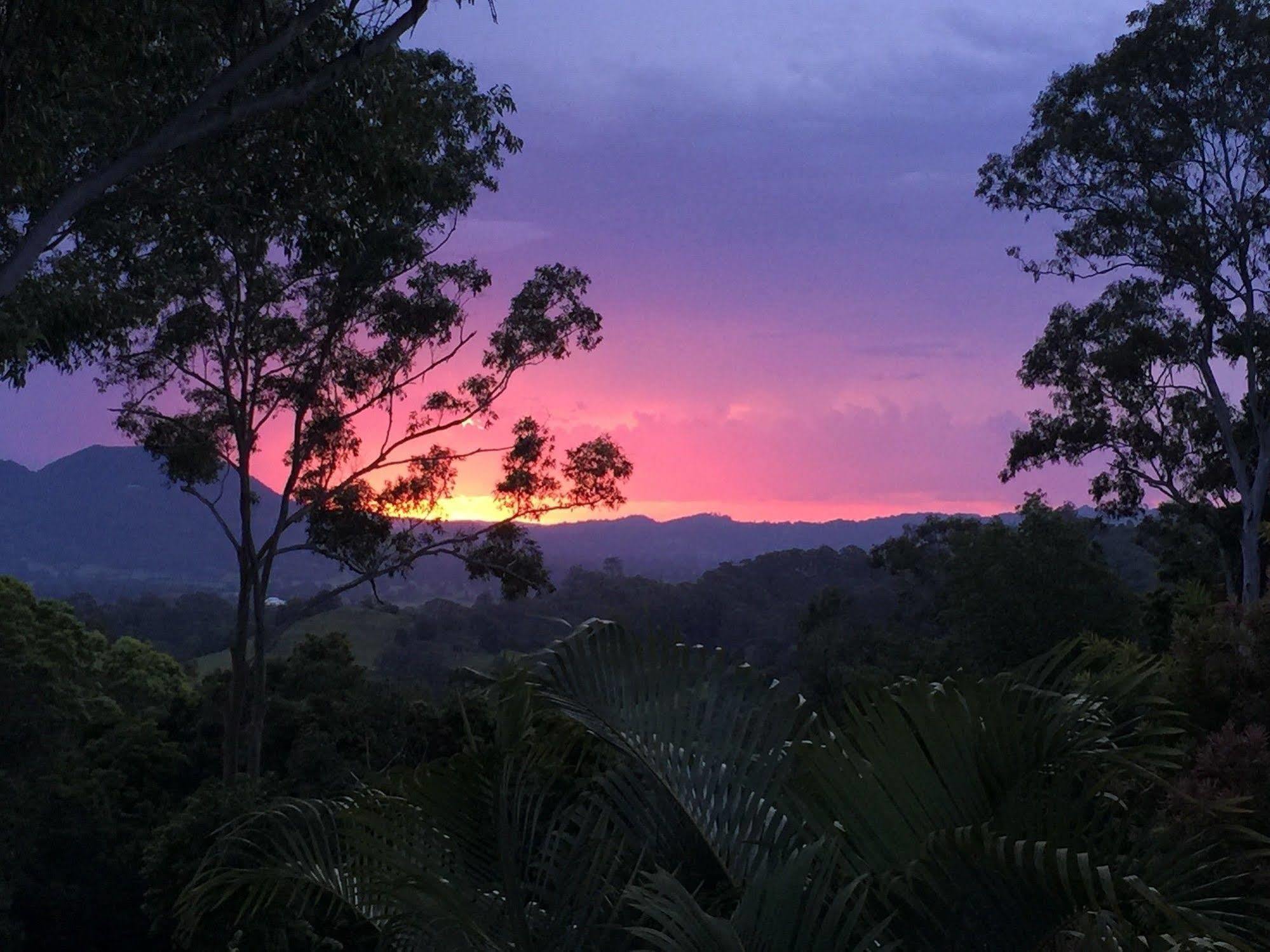 Phoenix Eumundi Exterior photo